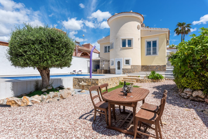 Image No.29-3 Bed Villa / Detached for sale