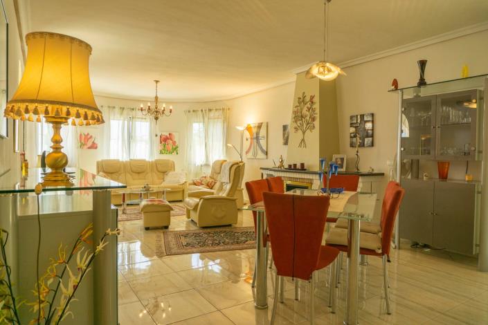 Image No.28-4 Bed House/Villa for sale