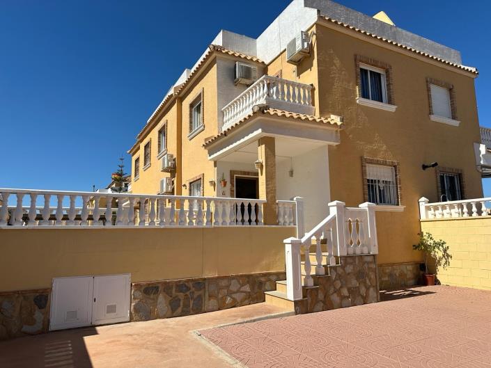 Image No.1-Quad de 3 chambres à vendre à Ciudad Quesada