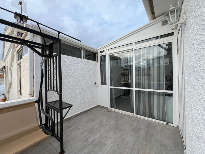 Image No.10-2 Bed Bungalow for sale