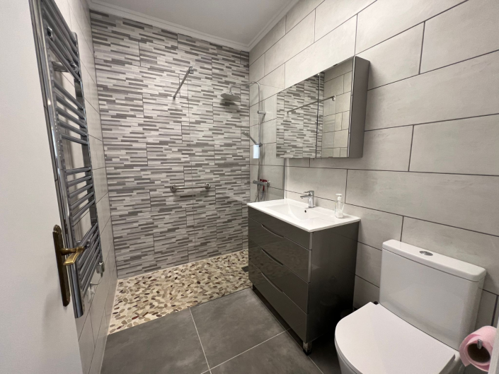 Image No.6-2 Bed Bungalow for sale