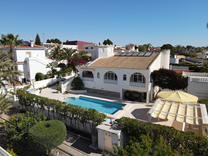 Image No.1-Villa / Détaché de 4 chambres à vendre à Ciudad Quesada