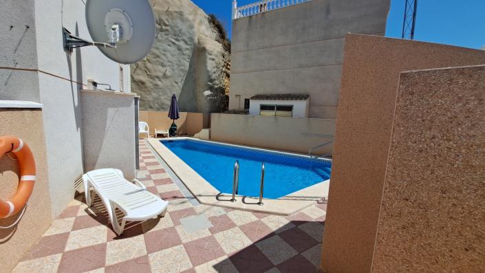 Image No.2-2 Bed Apartment for sale