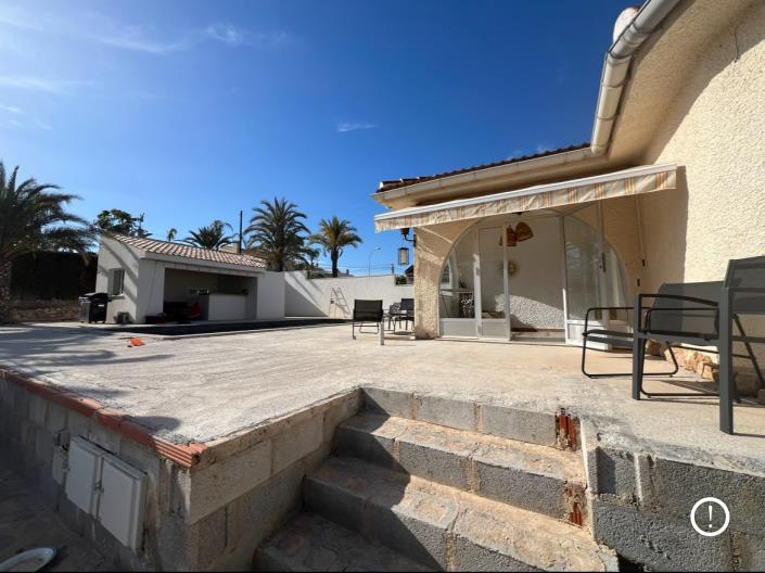 Image No.3-3 Bed Villa / Detached for sale