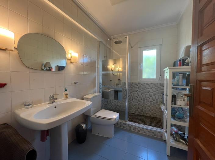 Image No.10-3 Bed Villa / Detached for sale