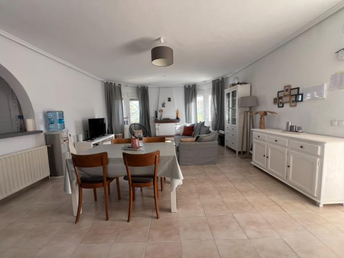 Image No.14-3 Bed Villa / Detached for sale