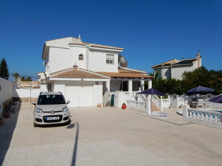 Image No.12-Villa de 4 chambres à vendre à Ciudad Quesada