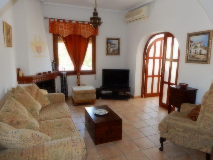 Image No.2-Villa de 4 chambres à vendre à Ciudad Quesada