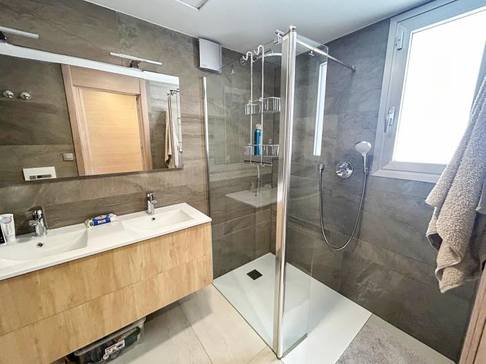 Image No.3-3 Bed Villa / Detached for sale