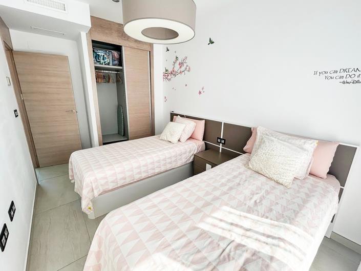 Image No.5-3 Bed Villa / Detached for sale