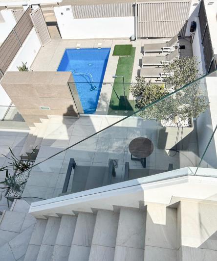 Image No.8-3 Bed Villa / Detached for sale