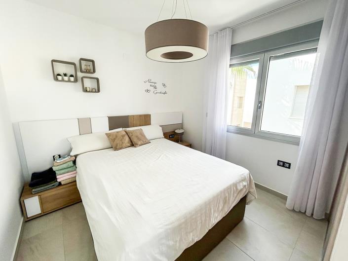 Image No.10-3 Bed Villa / Detached for sale