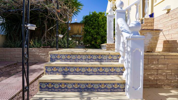 Image No.21-3 Bed Villa / Detached for sale