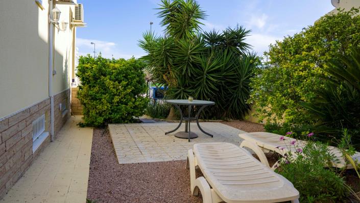 Image No.24-3 Bed Villa / Detached for sale