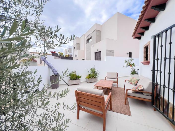 Image No.11-3 Bed Villa / Detached for sale