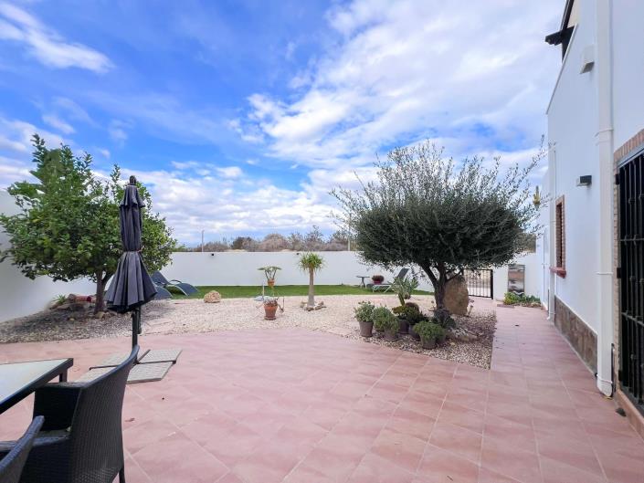 Image No.19-3 Bed Villa / Detached for sale