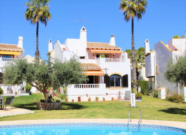 Image No.1-Villa de 3 chambres à vendre à Villamartin