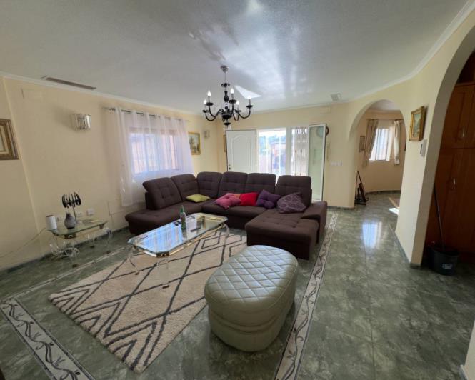 Image No.3-5 Bed Villa for sale