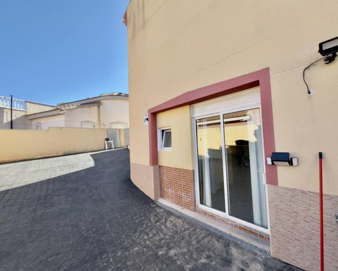 Image No.26-5 Bed Villa for sale