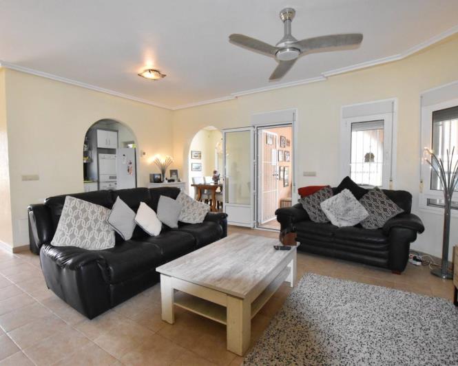 Image No.3-Villa de 5 chambres à vendre à Ciudad Quesada