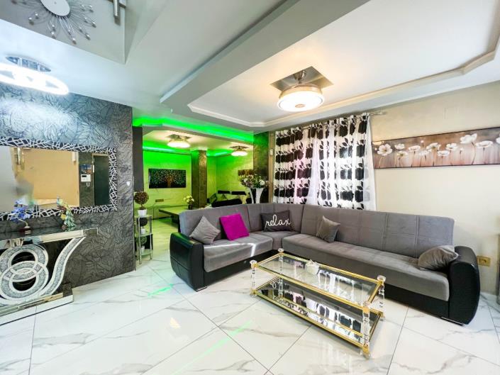 Image No.2-Villa / Détaché de 4 chambres à vendre à Punta Prima