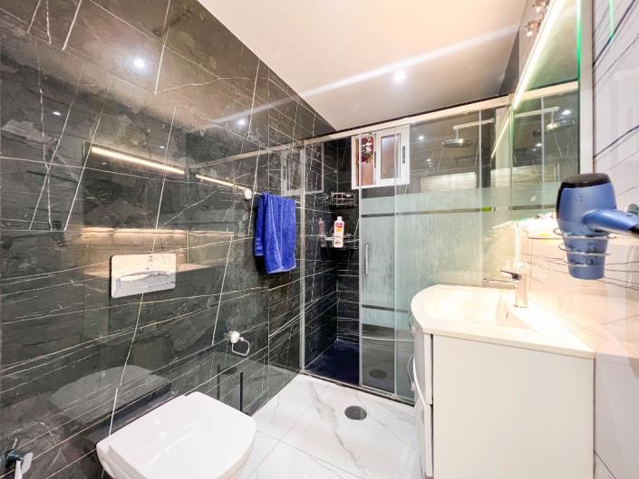 Image No.8-Villa / Détaché de 4 chambres à vendre à Punta Prima