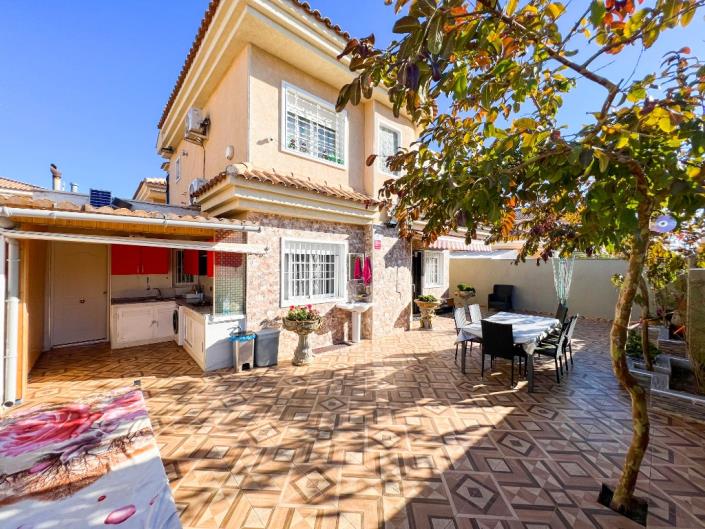 Image No.23-Villa / Détaché de 4 chambres à vendre à Punta Prima