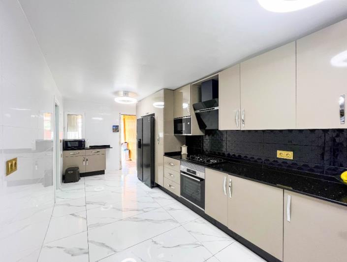 Image No.18-Villa / Détaché de 4 chambres à vendre à Punta Prima