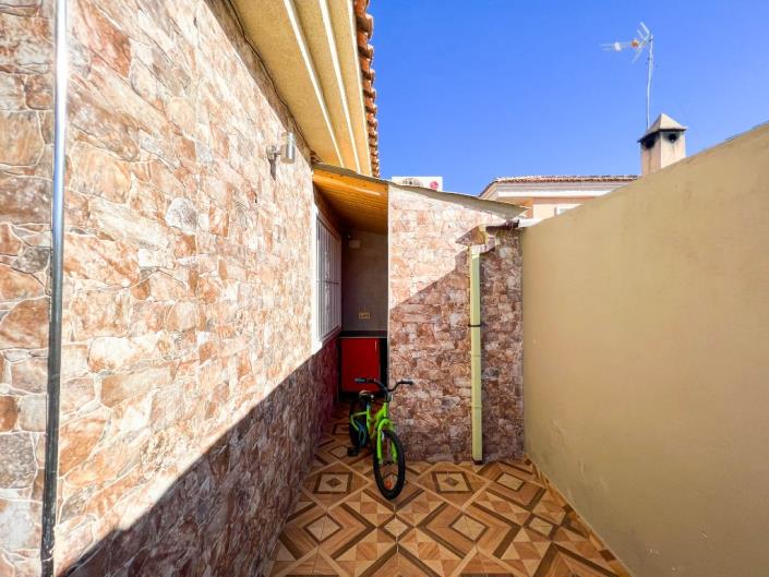 Image No.30-Villa / Détaché de 4 chambres à vendre à Punta Prima