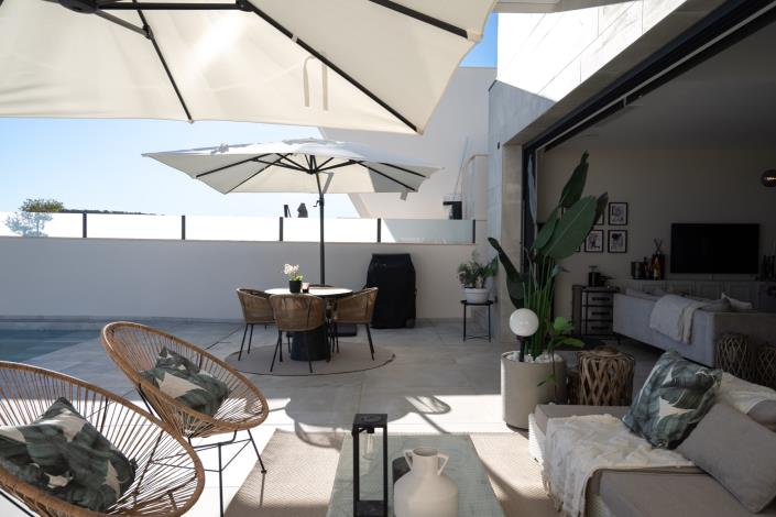 Image No.23-44 Bed Villa / Detached for sale