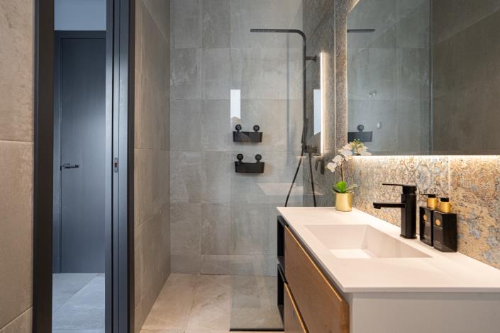 Image No.32-44 Bed Villa / Detached for sale