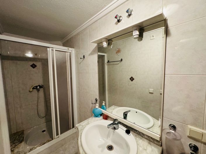 Image No.33-5 Bed Villa for sale