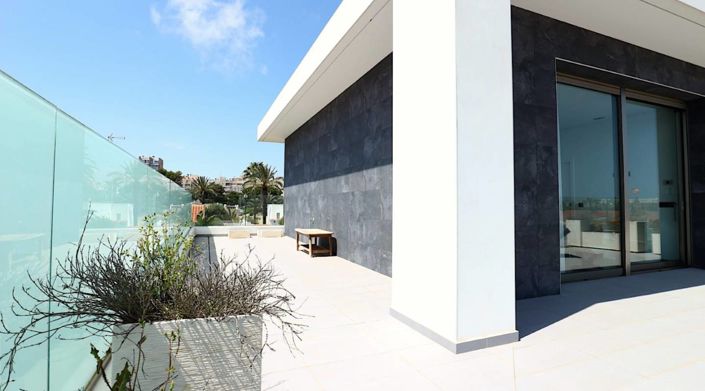 Image No.31-3 Bed Villa for sale