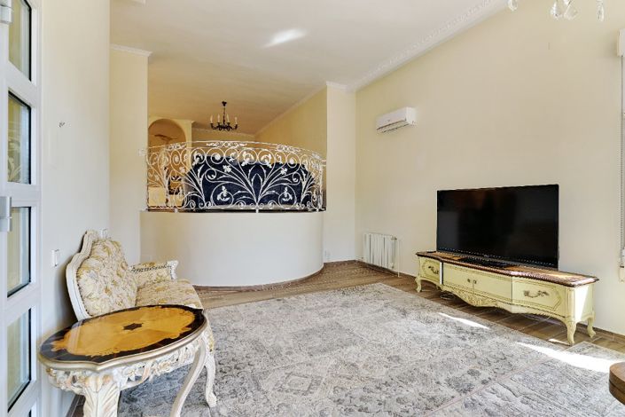 Image No.8-4 Bed Villa for sale