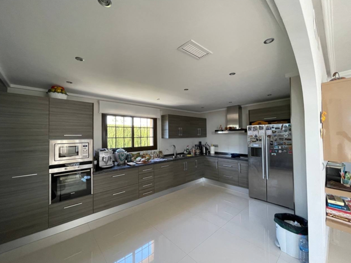 Image No.17-4 Bed Villa for sale