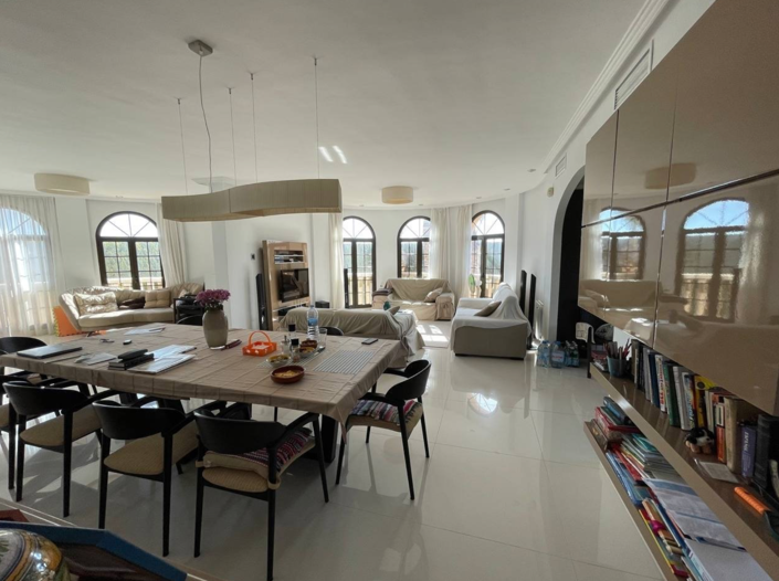 Image No.3-Villa de 4 chambres à vendre à Ciudad Quesada