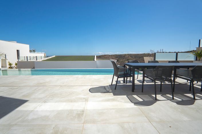 Image No.6-5 Bed Villa for sale