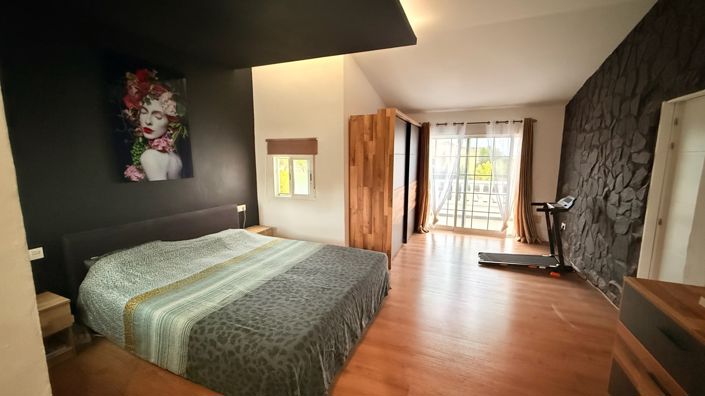 Image No.17-5 Bed Villa for sale