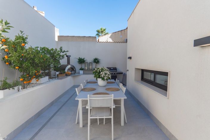 Image No.27-4 Bed Villa for sale