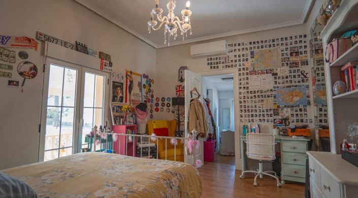 Image No.9-Villa de 6 chambres à vendre à Alicante