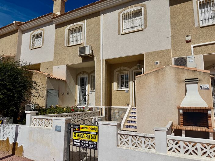 Image No.16-2 Bed Townhouse for sale