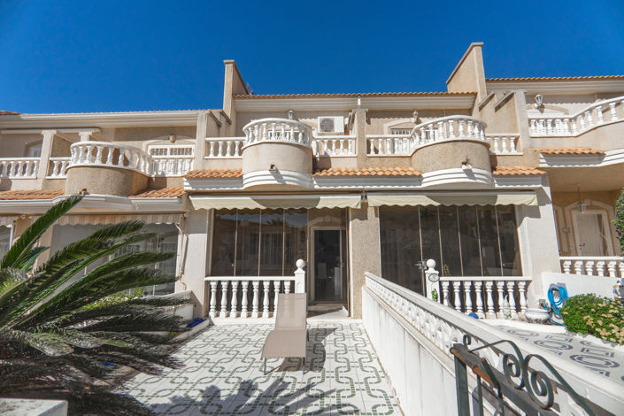 Image No.2-2 Bed Townhouse for sale