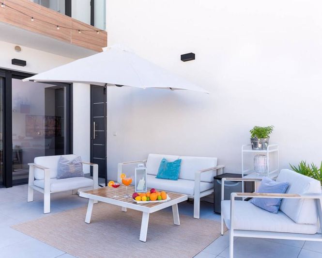 Image No.2-Villa de 4 chambres à vendre à Benijofar