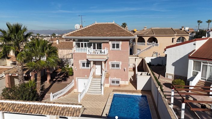 Image No.1-Villa de 4 chambres à vendre à Ciudad Quesada