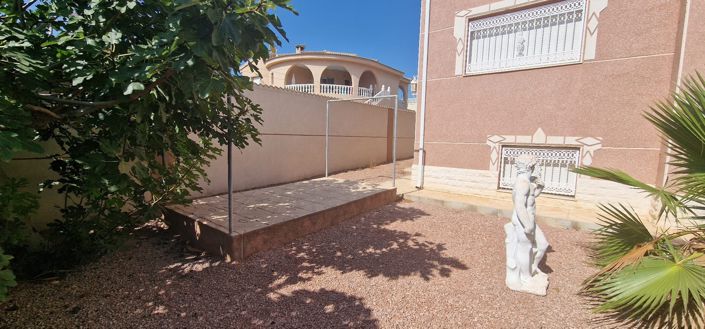 Image No.11-4 Bed Villa for sale