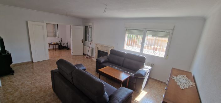 Image No.17-4 Bed Villa for sale