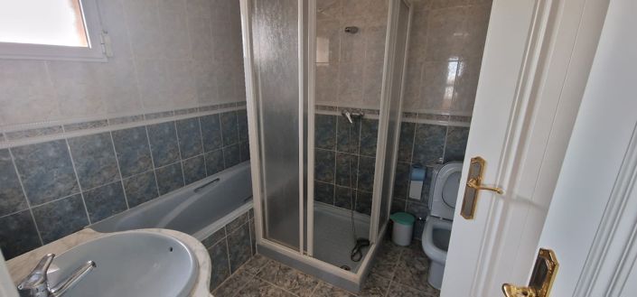 Image No.18-4 Bed Villa for sale