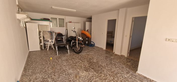 Image No.9-4 Bed Villa for sale