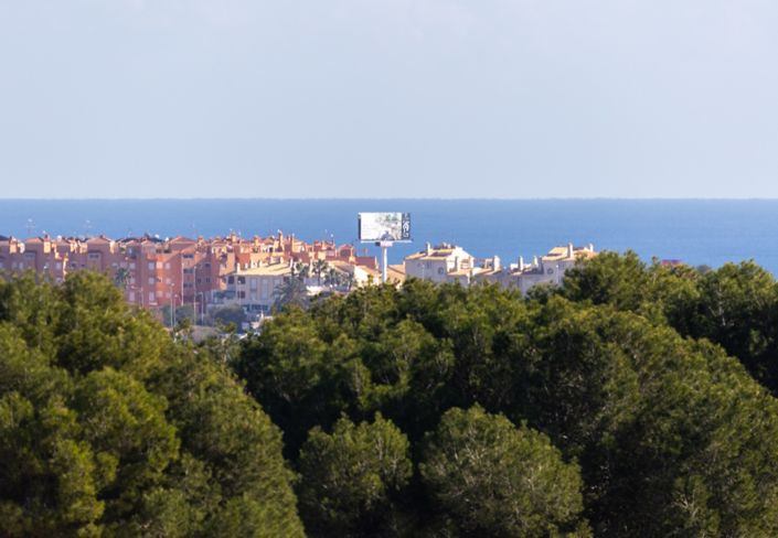 Image No.2-4 Bed Villa for sale