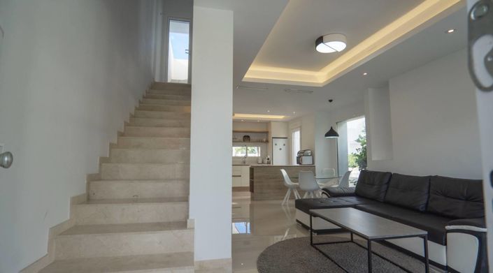 Image No.14-2 Bed House for sale